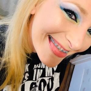 Meet your Posher, Ciara